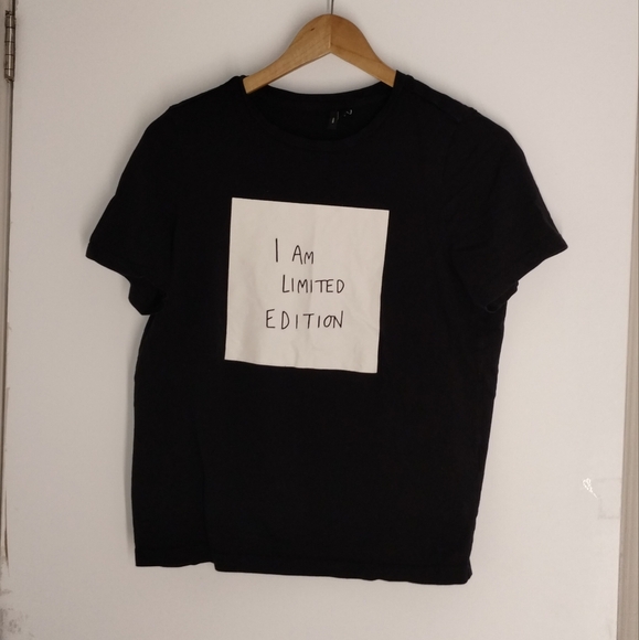 VERO MODA BLACK T SHIRT SIZE SMALL - Picture 1 of 2